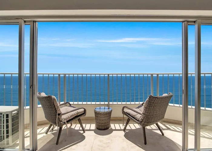 Pacific Plaza Apartments
